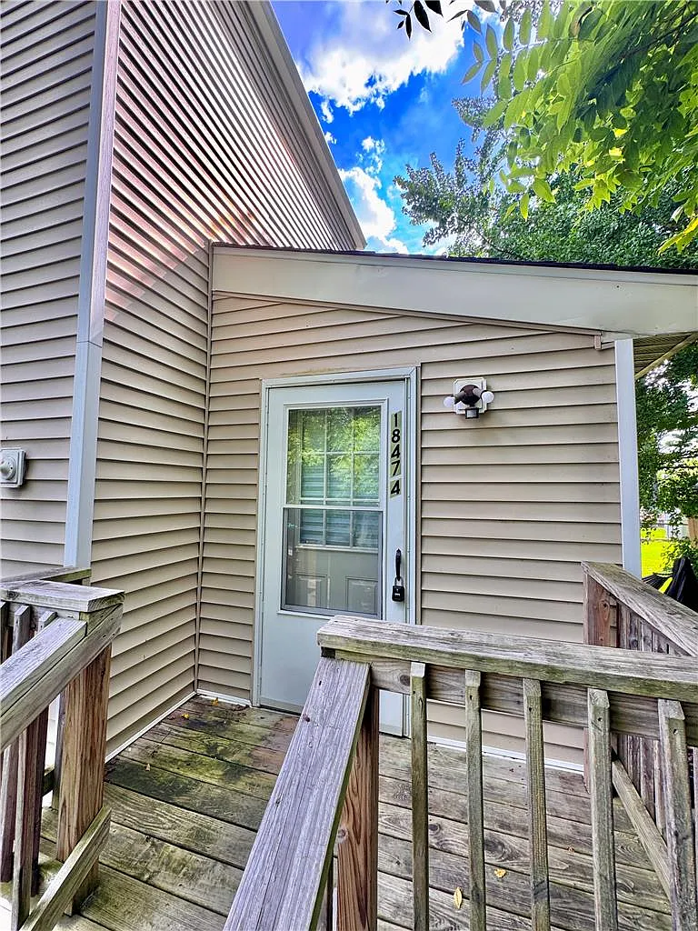1 bed, 1.0 bath, 600 sqft, $1,065 — Photo 2