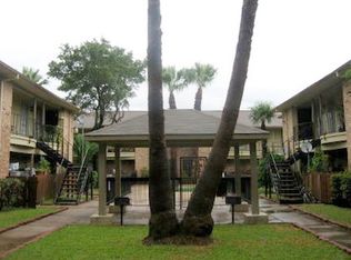5704 Edgemoor Dr APT 74, Houston, TX 77081