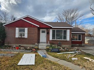 5760 S Hansen Cir, Salt Lake City, UT 84107