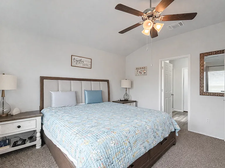 2403 Corradino St — Photo 20
