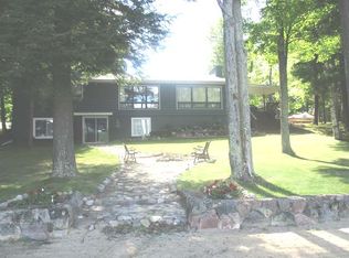 6842 Red Pine Dr, Lake, MI 48632