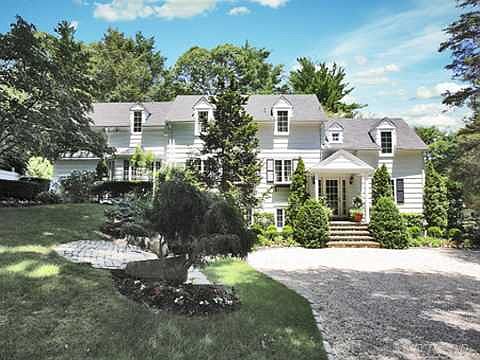 2nd image of 475 Berry Hill Road