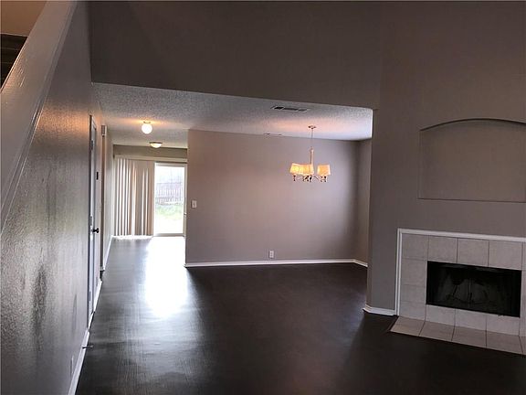 4th image of 224 Tulane Dr