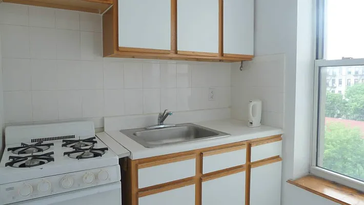 Rented by Town Residential | media 5