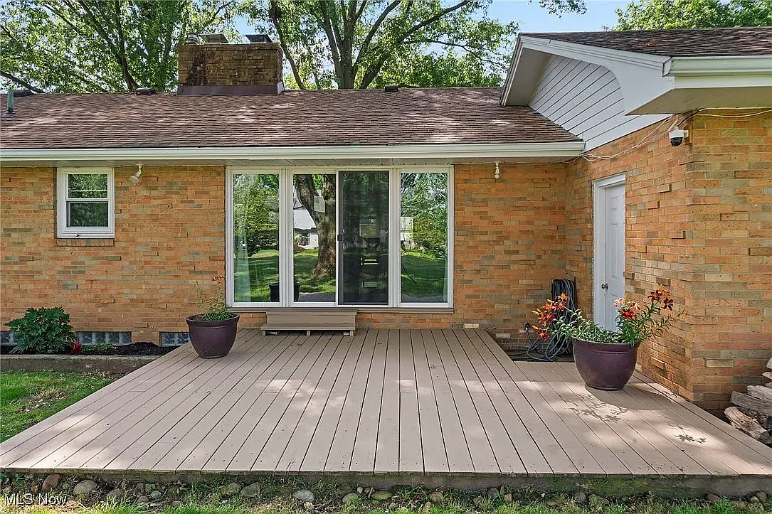3 bed, 1652 sqft, $2,200 — Photo 3