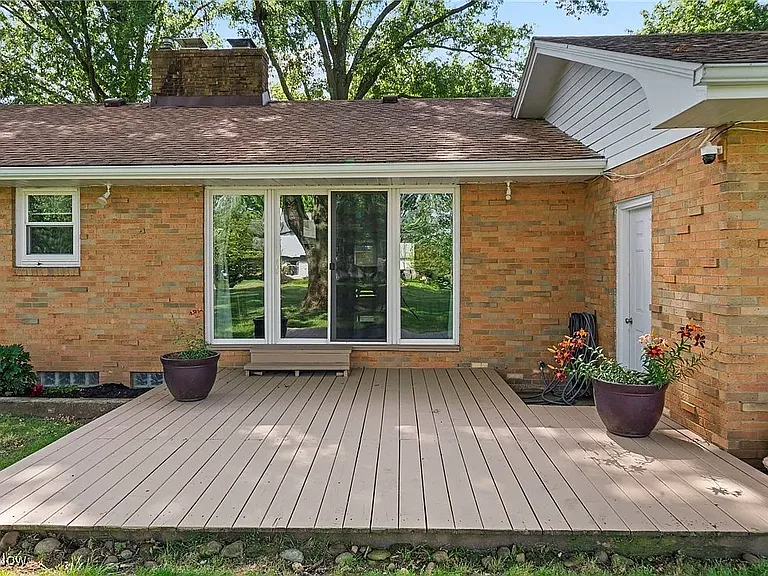 5912 Echodell Ave NW — Photo 3