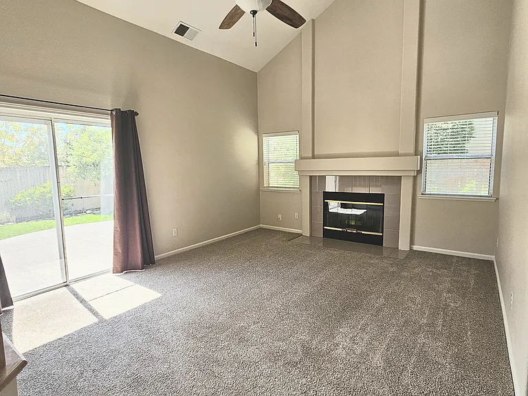 149 Sundance Dr — Photo 5