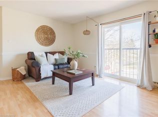 325 Northlake Dr #10, Waterloo, ON N2V1Z1