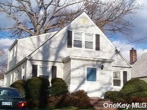 (undisclosed Address), Valley Stream, NY 11580
