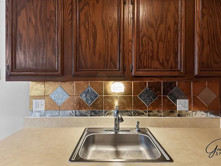 15834 N Franklin Dr — Photo 11