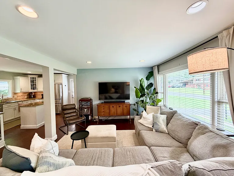 1721 Edgewater Dr — Photo 20