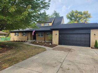 5141 Martin Rd, Warren, MI 48092