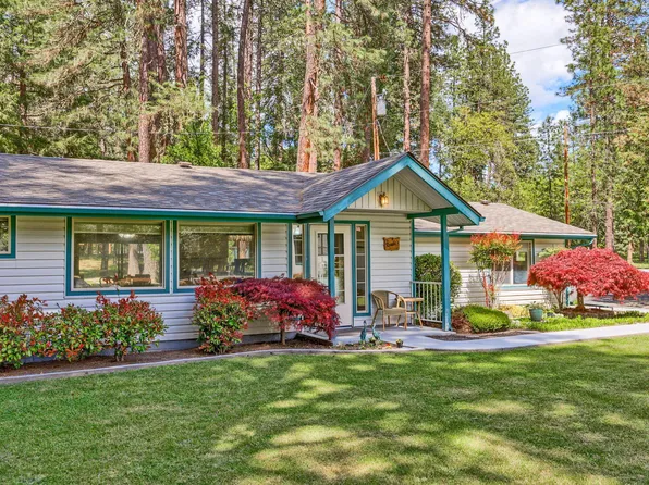 240 Penny Ln, Grants Pass, OR 97527