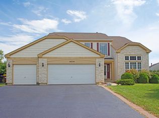 10724 Shenandoah Dr, Huntley, IL 60142