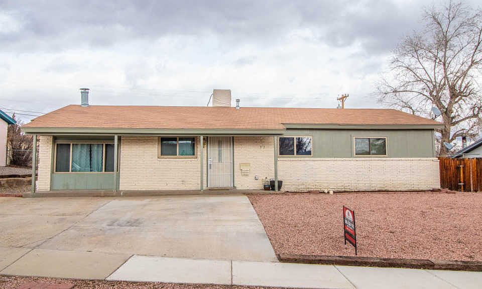 1st image of 3902 Knollcrest Dr