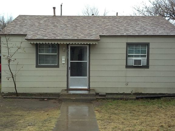 Exterior 2313 39th