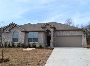 7412 Rose Crest Blvd, Forest Hill, TX 76140
