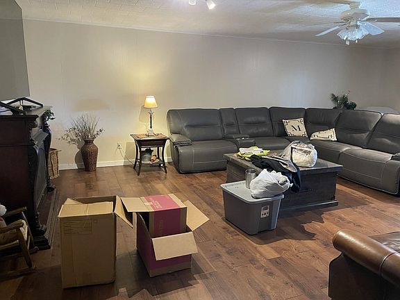 5th image of 310 Romero St
