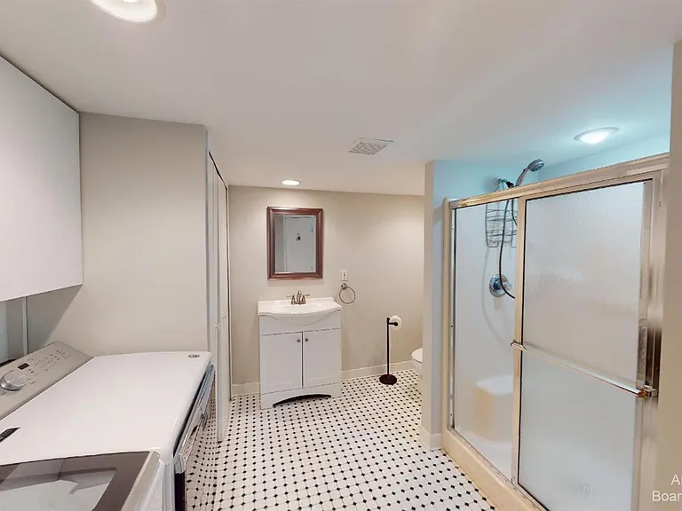 1280 Sunset Rd — Photo 39