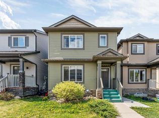 1544 21st St NW, Edmonton, AB T6T 2B7