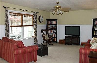 HGTV inspired wainscotting in Family Room