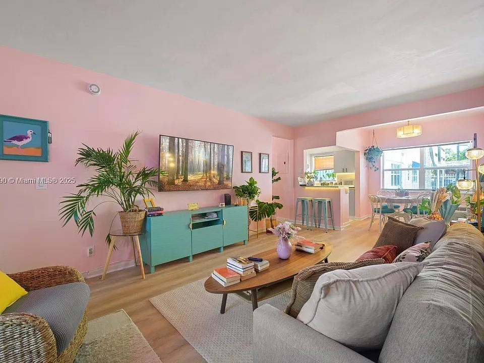 315 Van Buren St #104B