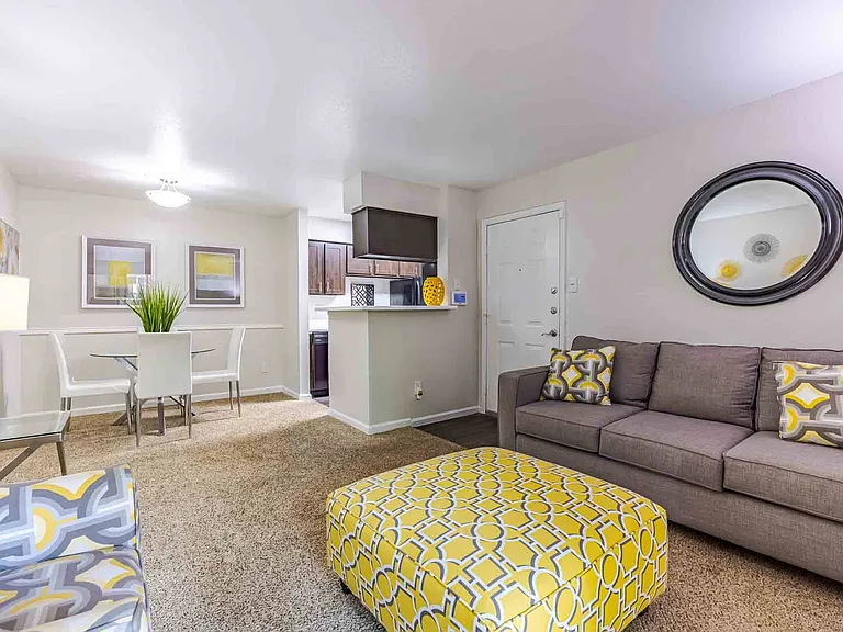 Promontory Point Apartments — Photo 10