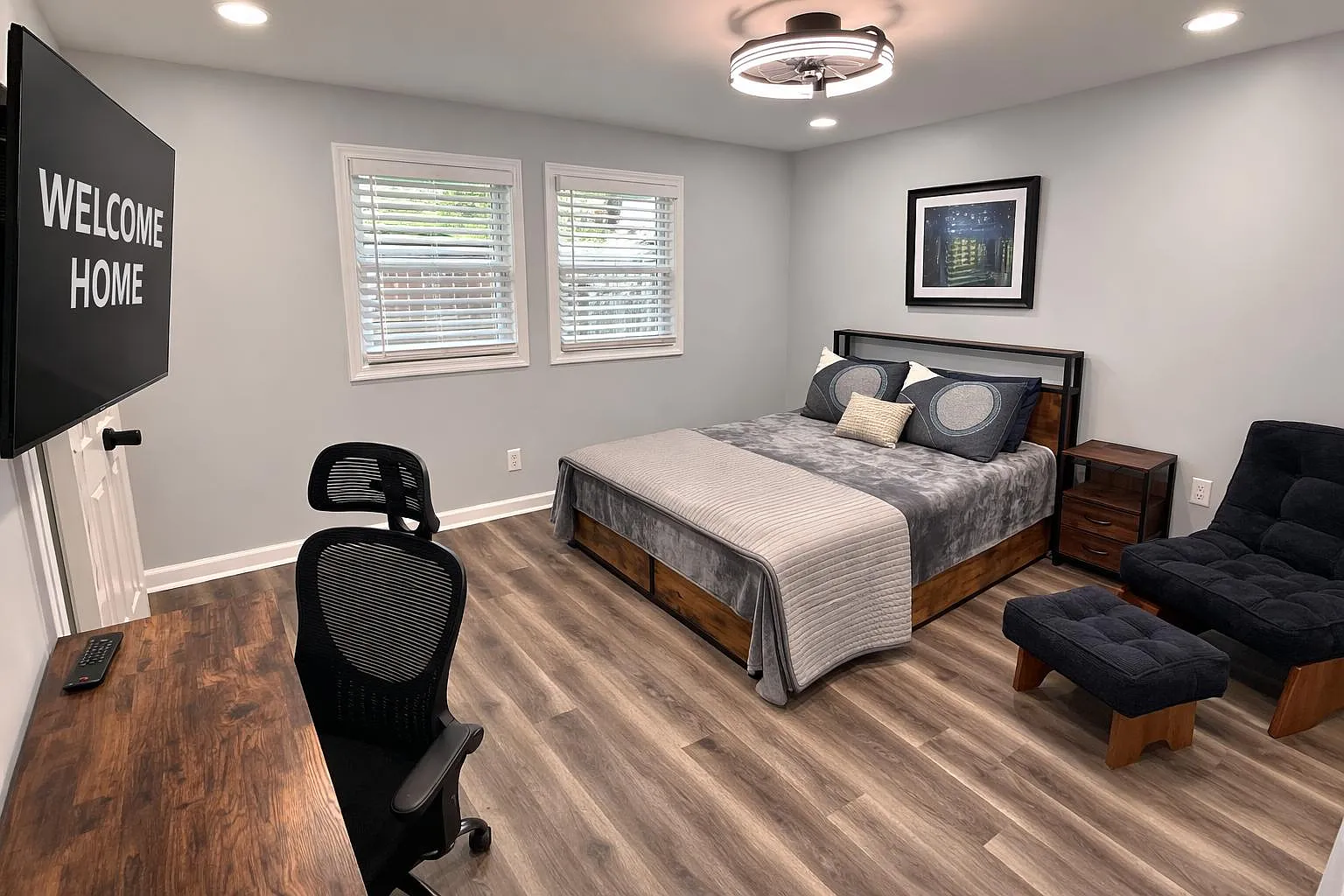 4 bed, 2.0 bath, 1400 sqft, $1,048 — Photo 1