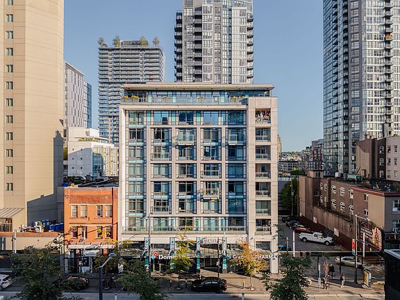 2nd image of 1142 Granville St #904