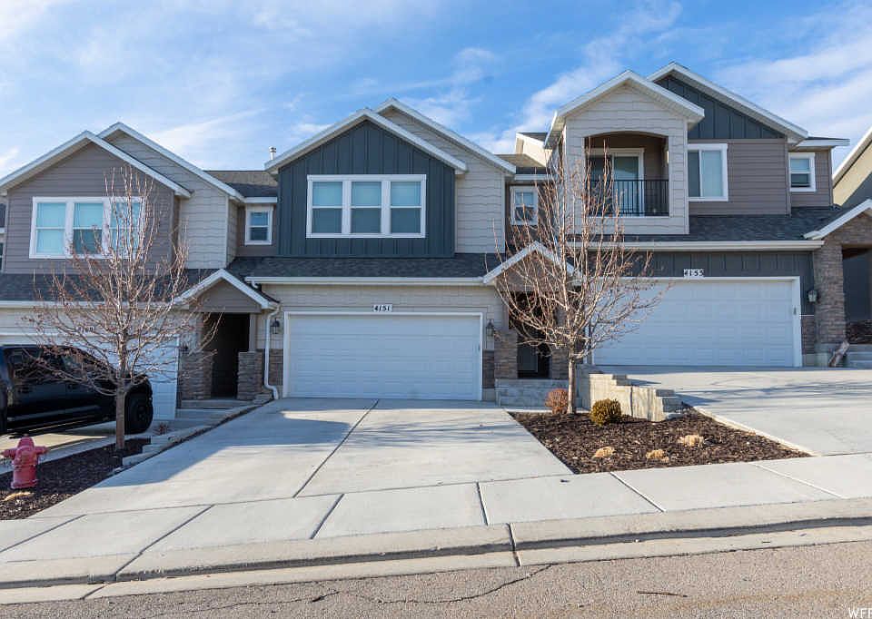 1st image of 4151 N Cresthaven Ln
