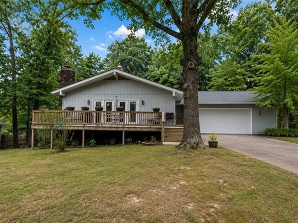 2 Blenheim Ln, Bella Vista, AR 72715