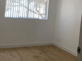 1902 S. Victoria Ave.