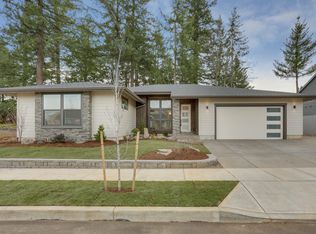 38404 Juniper St, Sandy, OR 97055