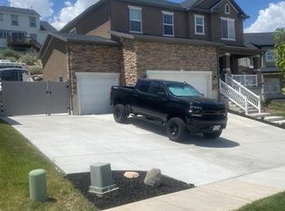 3131 S Deer Meadow Dr, Saratoga Springs, UT 84045