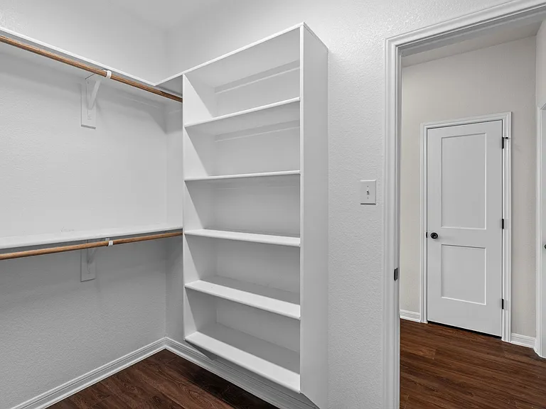 712 Ashberry Dr — Photo 25