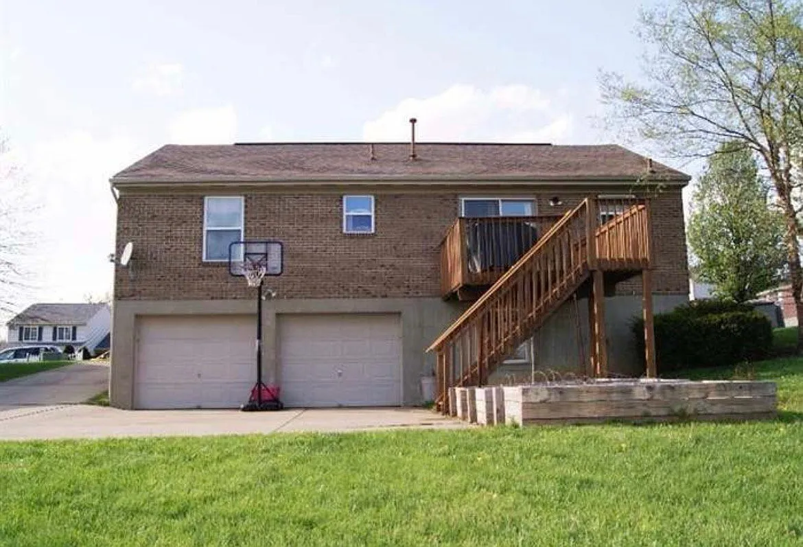 Beautiful 3 Bedroom Home in Independence, KY — Photo 2