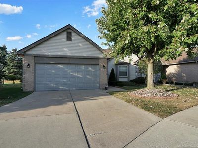 16341 Scenic Dr, Clinton Township, MI, 48038