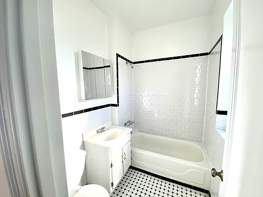 Rented by Douglas Elliman | media 16