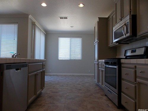 5th image of 2449 Canyon Creek Trl