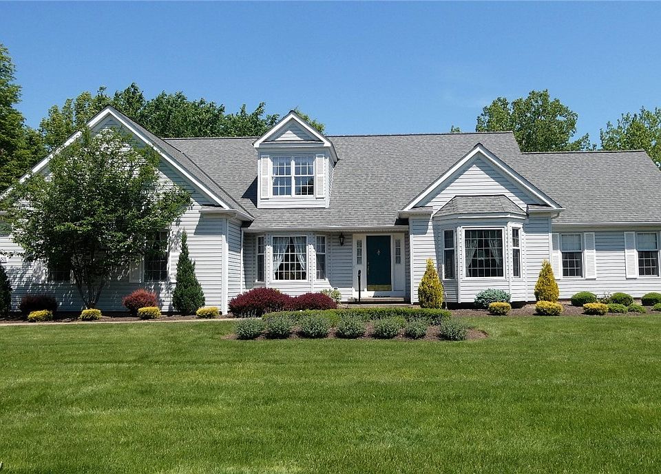 1st image of 5501 Strathaven Dr