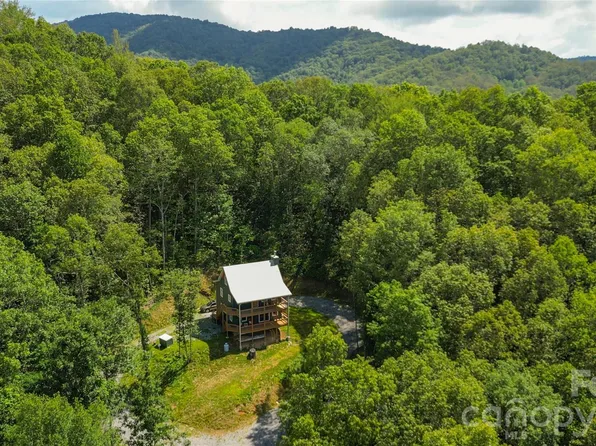 241 Golden Hawk Dr #85, Bryson City, NC 28713