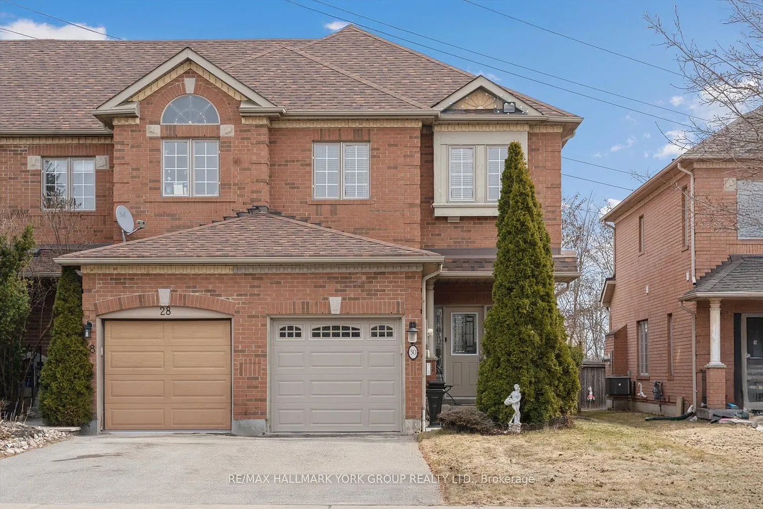 30 Jordanray Blvd photo 1