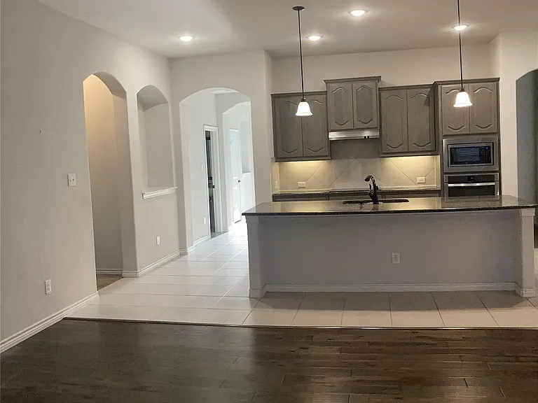 1566 Country Crest Dr — Photo 10