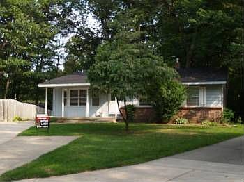 1st image of 2305 E Paris Ave SE Ste 202