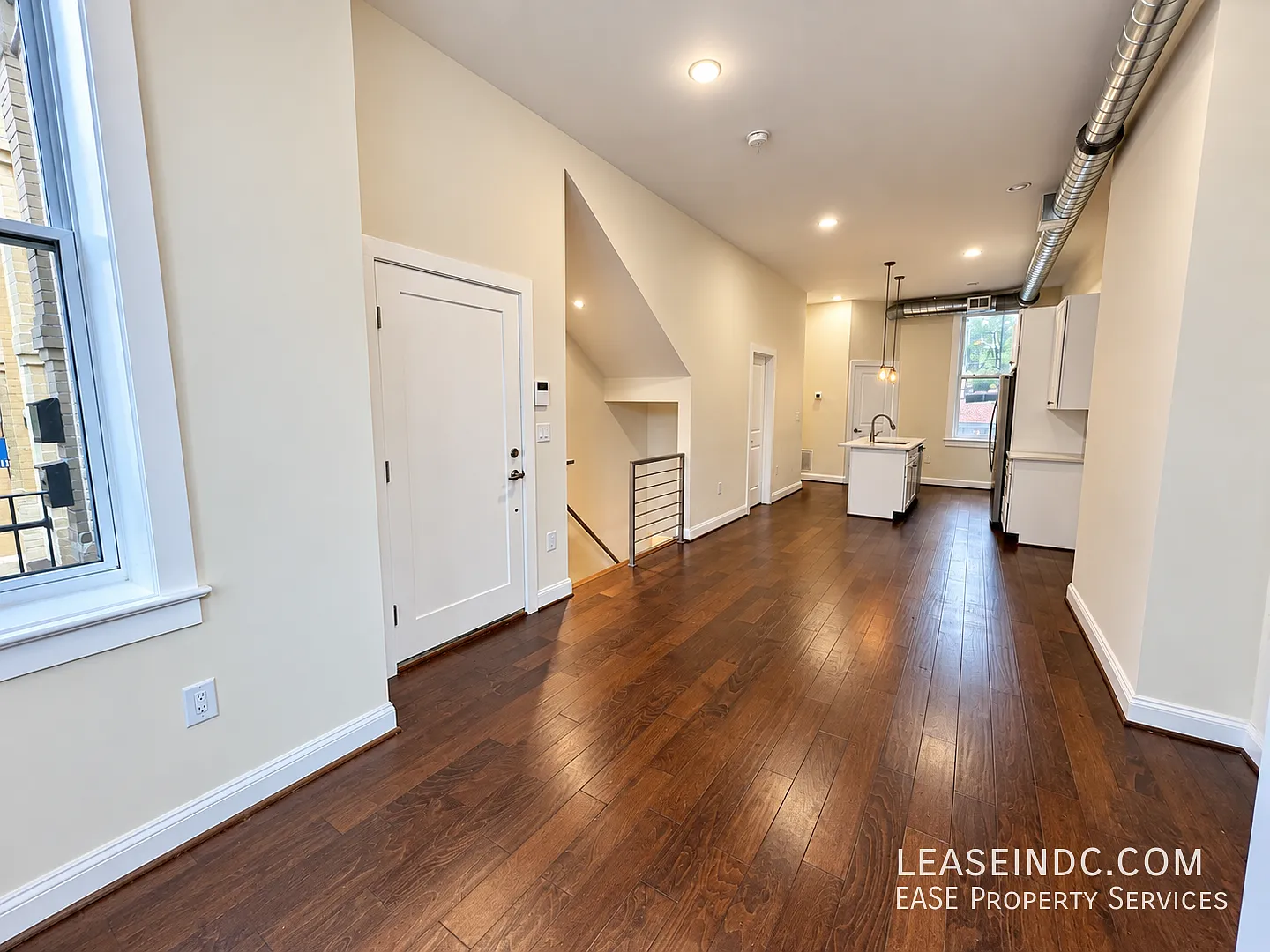 4 bed, 3.5 bath, 1750 sqft, $6,100 — Photo 3