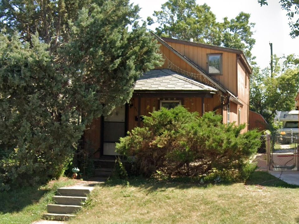 1st image of 514 8th Ave S