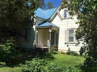 17 Rensselaer St, Heuvelton, NY 13654