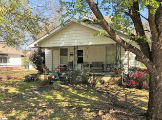 207 E Arlington Ave, Greer, SC 29651