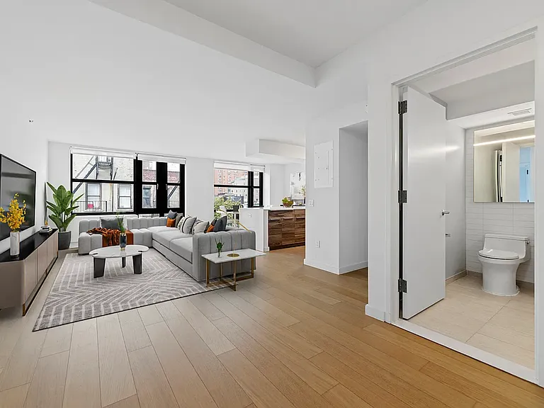 171 Suffolk St #7K — Photo 1