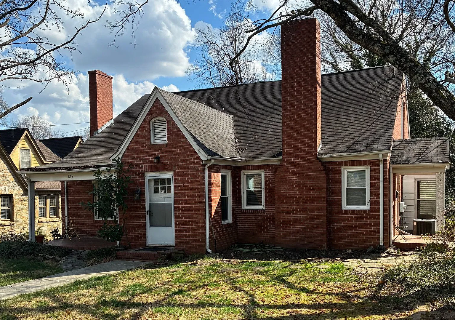 815wj — Photo 1